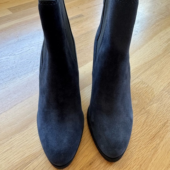 New Splendid Newbury Ankle Boot Navy Suede Size 6 - Picture 7 of 8